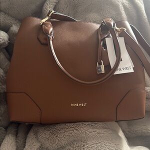Nine West Elegant Brown Shoulder Bag